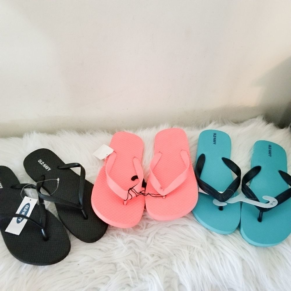 Flip flop bundle of 3 small sizes 4-6 NWT